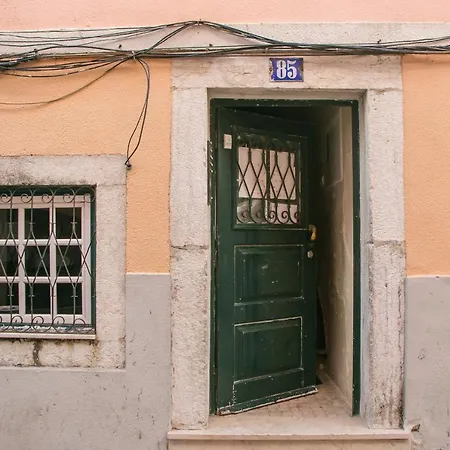 Travelingtolisbon 299 - Santos / Madragoa Appartement Lissabon